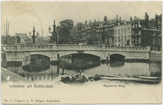 PBK-10936 De Regentessebrug over de Wijnhaven. rechts de Posthoornsteeg.