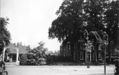 1976-2636 Gezicht op de 's Gravenweg.