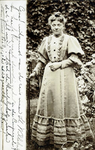 2000-1101-9 Serie van 237 fotokaarten, grotendeels vervaardigd door Louise Laboyrie, huishoudster (pastoorsmeid) bij ...
